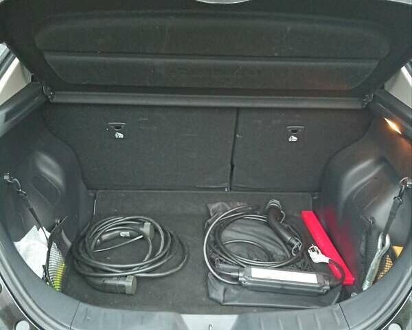 Чорний Ніссан Ліф, об'ємом двигуна 0 л та пробігом 95 тис. км за 13900 $, фото 40 на Automoto.ua