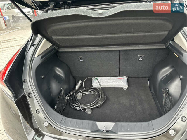 Чорний Ніссан Ліф, об'ємом двигуна 0 л та пробігом 57 тис. км за 14300 $, фото 18 на Automoto.ua