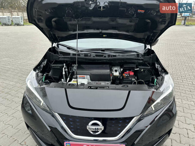 Чорний Ніссан Ліф, об'ємом двигуна 0 л та пробігом 57 тис. км за 14300 $, фото 16 на Automoto.ua