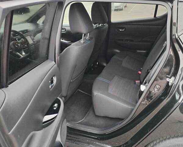 Чорний Ніссан Ліф, об'ємом двигуна 0 л та пробігом 53 тис. км за 14150 $, фото 12 на Automoto.ua