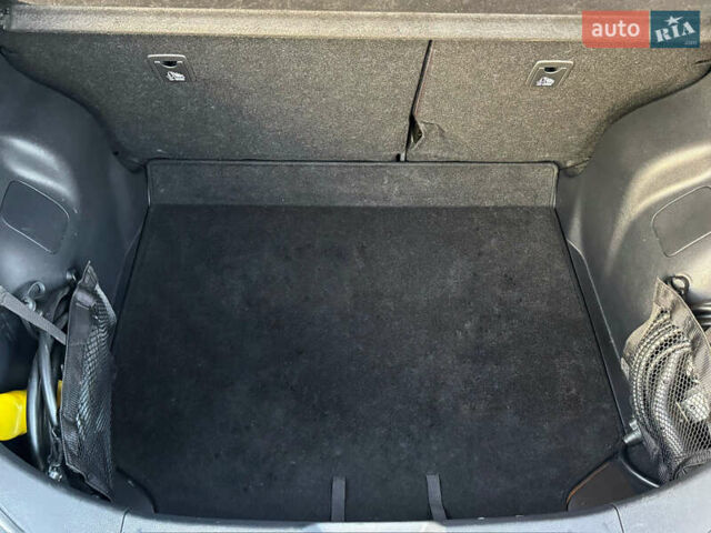 Черный Ниссан Лиф, объемом двигателя 0 л и пробегом 37 тыс. км за 13999 $, фото 24 на Automoto.ua