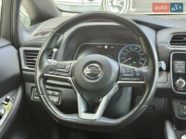 Чорний Ніссан Ліф, об'ємом двигуна 0 л та пробігом 72 тис. км за 15900 $, фото 14 на Automoto.ua