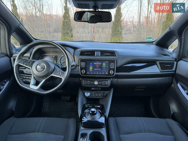 Черный Ниссан Лиф, объемом двигателя 0 л и пробегом 37 тыс. км за 13999 $, фото 11 на Automoto.ua