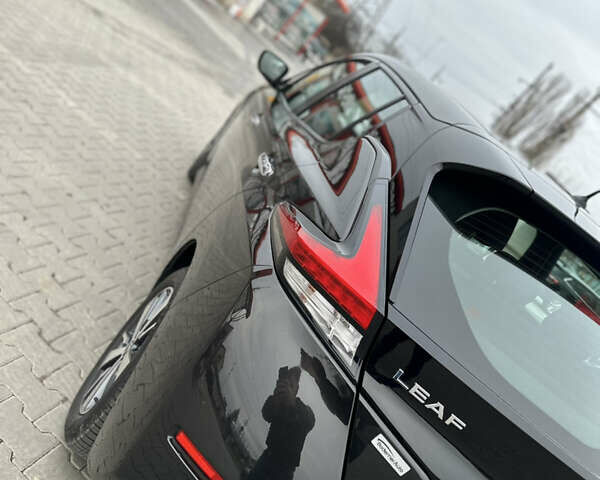 Чорний Ніссан Ліф, об'ємом двигуна 0 л та пробігом 57 тис. км за 14300 $, фото 12 на Automoto.ua