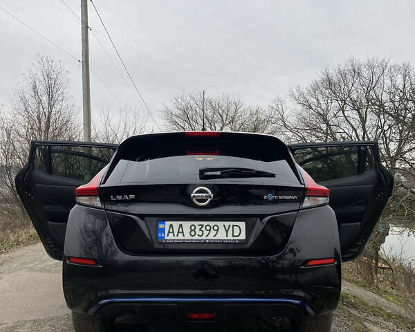 Черный Ниссан Лиф, объемом двигателя 0 л и пробегом 108 тыс. км за 19500 $, фото 6 на Automoto.ua