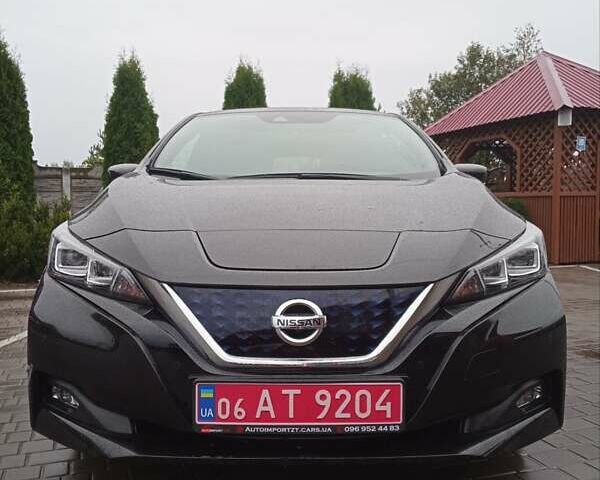 Чорний Ніссан Ліф, об'ємом двигуна 0 л та пробігом 95 тис. км за 13900 $, фото 44 на Automoto.ua