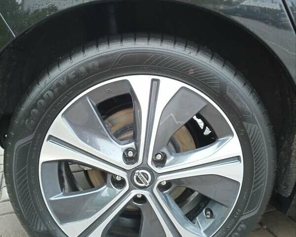 Чорний Ніссан Ліф, об'ємом двигуна 0 л та пробігом 95 тис. км за 13900 $, фото 47 на Automoto.ua