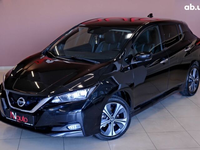 Черный Ниссан Лиф, объемом двигателя 0 л и пробегом 126 тыс. км за 15900 $, фото 1 на Automoto.ua