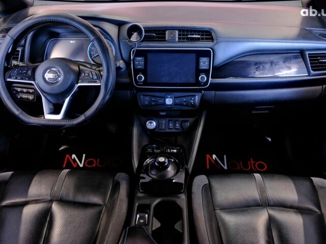 Черный Ниссан Лиф, объемом двигателя 0 л и пробегом 126 тыс. км за 15900 $, фото 6 на Automoto.ua