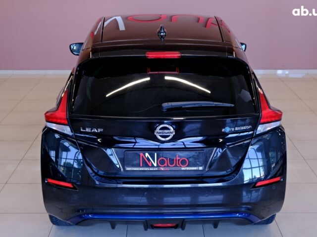 Черный Ниссан Лиф, объемом двигателя 0 л и пробегом 126 тыс. км за 15900 $, фото 5 на Automoto.ua