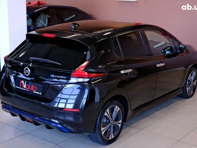 Черный Ниссан Лиф, объемом двигателя 0 л и пробегом 126 тыс. км за 15900 $, фото 4 на Automoto.ua