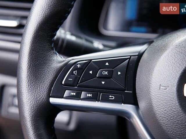 Черный Ниссан Лиф, объемом двигателя 0 л и пробегом 73 тыс. км за 15950 $, фото 54 на Automoto.ua