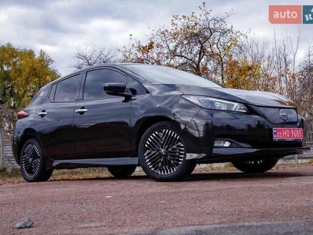 Черный Ниссан Лиф, объемом двигателя 0 л и пробегом 73 тыс. км за 15950 $, фото 4 на Automoto.ua