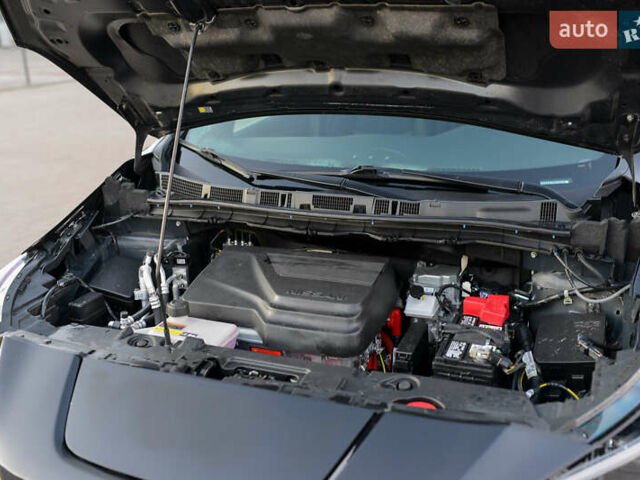 Черный Ниссан Лиф, объемом двигателя 0 л и пробегом 28 тыс. км за 21000 $, фото 50 на Automoto.ua