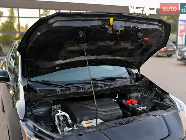 Черный Ниссан Лиф, объемом двигателя 0 л и пробегом 28 тыс. км за 21000 $, фото 49 на Automoto.ua