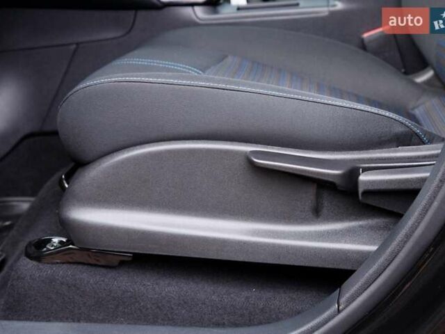 Черный Ниссан Лиф, объемом двигателя 0 л и пробегом 73 тыс. км за 15950 $, фото 52 на Automoto.ua