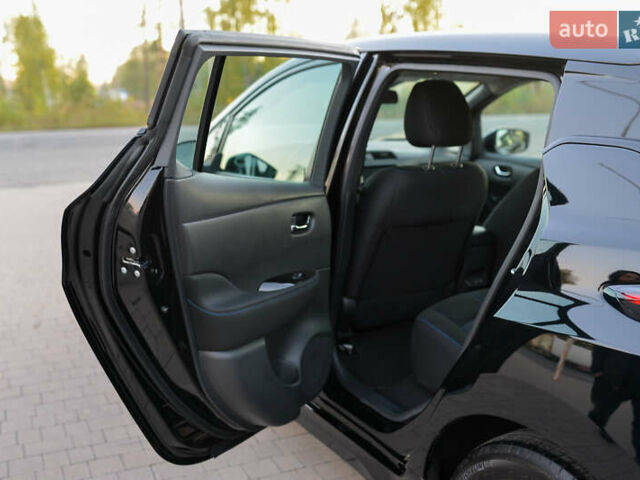 Черный Ниссан Лиф, объемом двигателя 0 л и пробегом 28 тыс. км за 21000 $, фото 38 на Automoto.ua