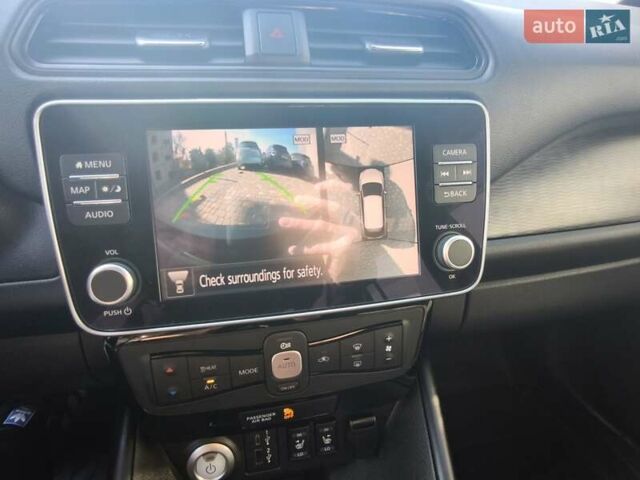 Чорний Ніссан Ліф, об'ємом двигуна 0 л та пробігом 43 тис. км за 19800 $, фото 35 на Automoto.ua