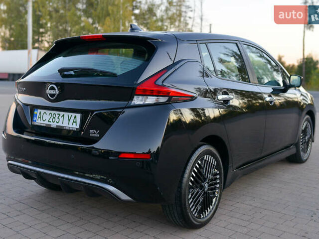 Черный Ниссан Лиф, объемом двигателя 0 л и пробегом 28 тыс. км за 21000 $, фото 6 на Automoto.ua