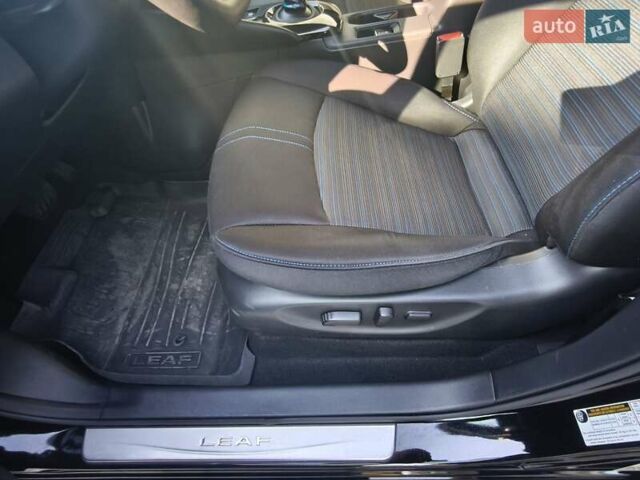 Чорний Ніссан Ліф, об'ємом двигуна 0 л та пробігом 43 тис. км за 19800 $, фото 24 на Automoto.ua