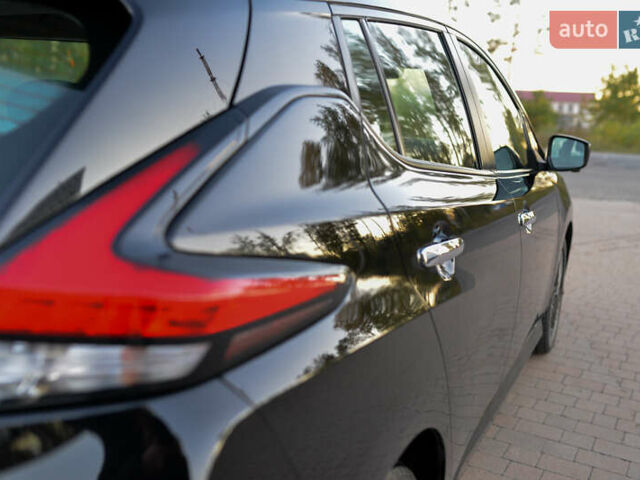 Черный Ниссан Лиф, объемом двигателя 0 л и пробегом 28 тыс. км за 21000 $, фото 17 на Automoto.ua