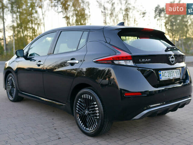 Черный Ниссан Лиф, объемом двигателя 0 л и пробегом 28 тыс. км за 21000 $, фото 4 на Automoto.ua