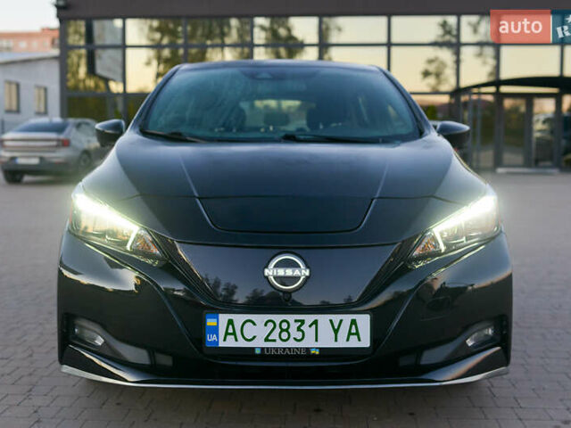 Черный Ниссан Лиф, объемом двигателя 0 л и пробегом 28 тыс. км за 21000 $, фото 1 на Automoto.ua