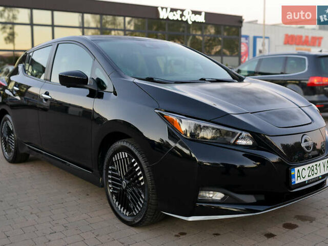 Черный Ниссан Лиф, объемом двигателя 0 л и пробегом 28 тыс. км за 21000 $, фото 54 на Automoto.ua