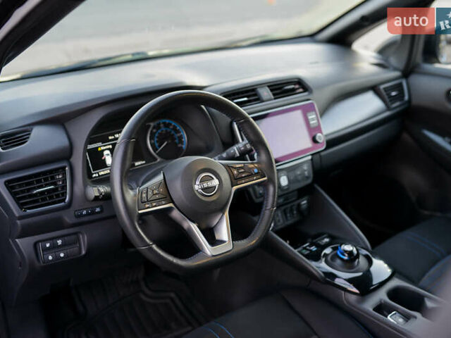 Черный Ниссан Лиф, объемом двигателя 0 л и пробегом 28 тыс. км за 21000 $, фото 27 на Automoto.ua