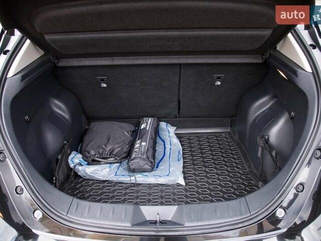 Черный Ниссан Лиф, объемом двигателя 0 л и пробегом 73 тыс. км за 15950 $, фото 45 на Automoto.ua