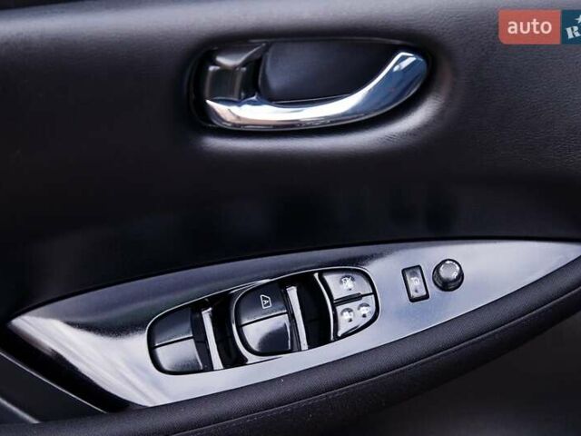 Черный Ниссан Лиф, объемом двигателя 0 л и пробегом 73 тыс. км за 15950 $, фото 50 на Automoto.ua