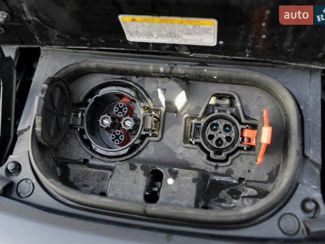 Черный Ниссан Лиф, объемом двигателя 0 л и пробегом 28 тыс. км за 21000 $, фото 52 на Automoto.ua