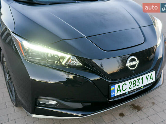 Черный Ниссан Лиф, объемом двигателя 0 л и пробегом 28 тыс. км за 21000 $, фото 11 на Automoto.ua