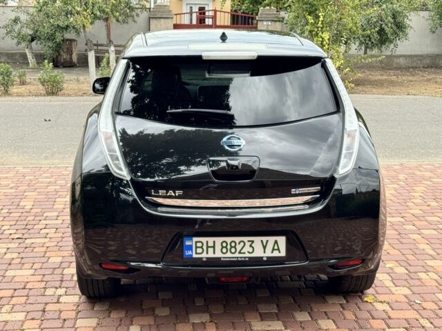 Чорний Ніссан Ліф, об'ємом двигуна 0 л та пробігом 127 тис. км за 7700 $, фото 4 на Automoto.ua