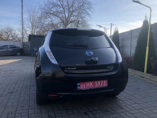 Черный Ниссан Лиф, объемом двигателя 0 л и пробегом 146 тыс. км за 7000 $, фото 7 на Automoto.ua