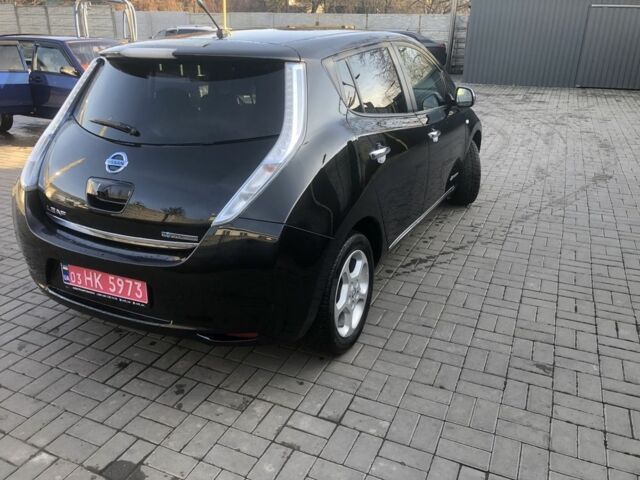 Черный Ниссан Лиф, объемом двигателя 0 л и пробегом 146 тыс. км за 7000 $, фото 6 на Automoto.ua