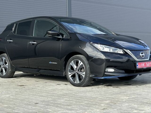 Черный Ниссан Лиф, объемом двигателя 0 л и пробегом 82 тыс. км за 16800 $, фото 2 на Automoto.ua