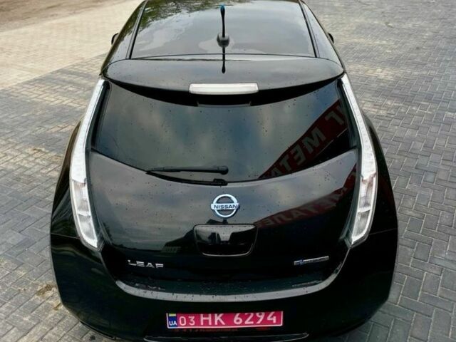 Черный Ниссан Лиф, объемом двигателя 0 л и пробегом 102 тыс. км за 7500 $, фото 3 на Automoto.ua