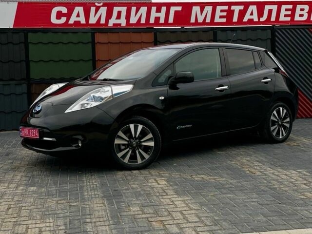 Черный Ниссан Лиф, объемом двигателя 0 л и пробегом 102 тыс. км за 7500 $, фото 2 на Automoto.ua