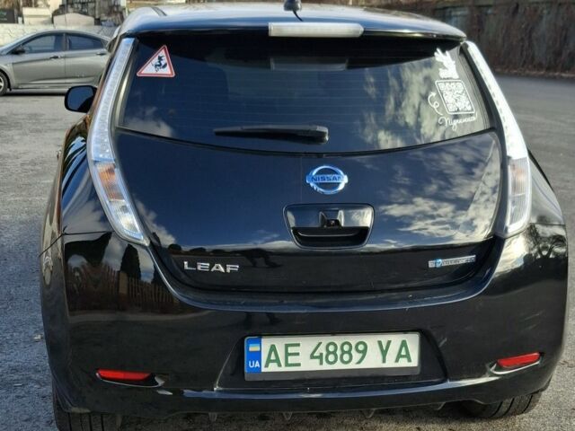 Черный Ниссан Лиф, объемом двигателя 0 л и пробегом 156 тыс. км за 8000 $, фото 8 на Automoto.ua