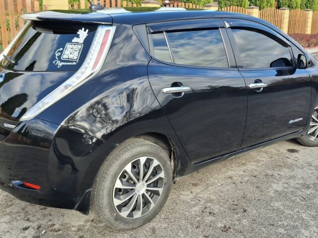 Черный Ниссан Лиф, объемом двигателя 0 л и пробегом 156 тыс. км за 8000 $, фото 10 на Automoto.ua