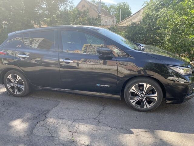 Черный Ниссан Лиф, объемом двигателя 0 л и пробегом 116 тыс. км за 12200 $, фото 1 на Automoto.ua