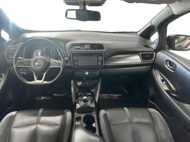 Черный Ниссан Лиф, объемом двигателя 0 л и пробегом 116 тыс. км за 12200 $, фото 3 на Automoto.ua