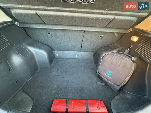 Коричневый Ниссан Лиф, объемом двигателя 0 л и пробегом 102 тыс. км за 5500 $, фото 18 на Automoto.ua