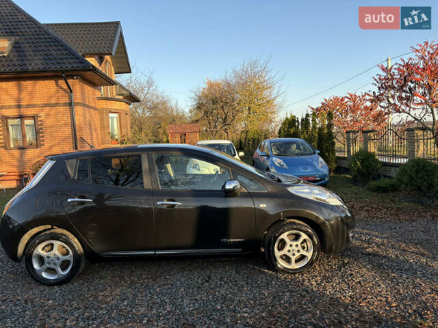 Коричневый Ниссан Лиф, объемом двигателя 0 л и пробегом 102 тыс. км за 5500 $, фото 15 на Automoto.ua