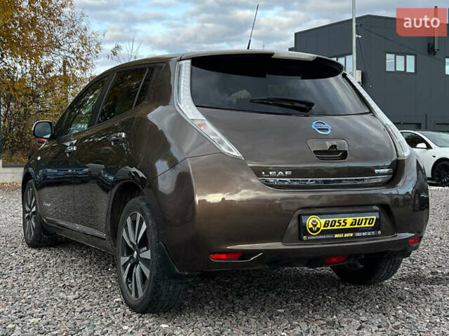 Коричневий Ніссан Ліф, об'ємом двигуна 0 л та пробігом 156 тис. км за 7999 $, фото 5 на Automoto.ua