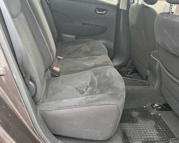 Коричневый Ниссан Лиф, объемом двигателя 0 л и пробегом 123 тыс. км за 6800 $, фото 8 на Automoto.ua