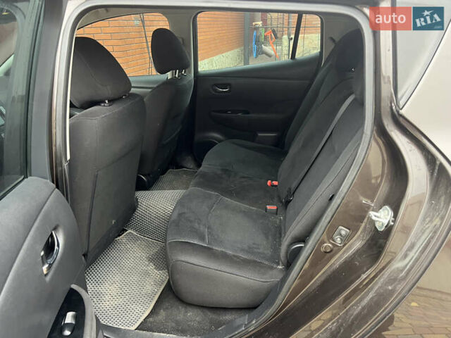Коричневий Ніссан Ліф, об'ємом двигуна 0 л та пробігом 185 тис. км за 6500 $, фото 16 на Automoto.ua