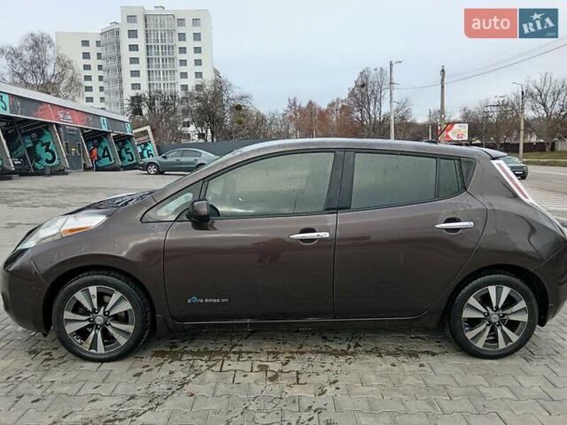 Коричневый Ниссан Лиф, объемом двигателя 0 л и пробегом 123 тыс. км за 6800 $, фото 2 на Automoto.ua