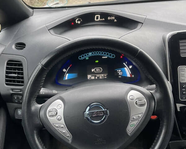 Коричневый Ниссан Лиф, объемом двигателя 0 л и пробегом 141 тыс. км за 9200 $, фото 16 на Automoto.ua